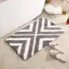Dywanik łazienkowy w zygzaki
